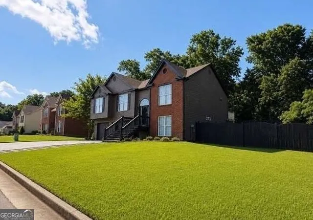 Photo 14 of Single family home for sale at 5867 Amerson Ln, Ellenwood, GA 30294 | MLS# 10844896 | Listing updated on 2026-09-12
