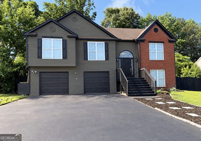Photo 1 of Single family home for sale at 5867 Amerson Ln, Ellenwood, GA 30294 | MLS# 10844896 | Listing updated on 2026-09-12