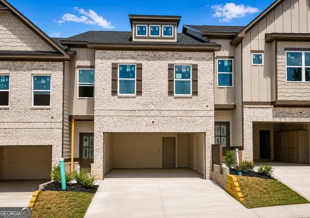 Photo 2 of Townhouse for sale at 4355 Fern River Bnd #34, Norcross, GA 30093 | MLS# 10837363 | Listing updated on 2026-09-15