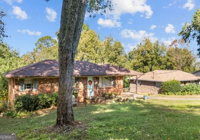 Photo 3 of Single family home for sale at 306 Alfred Ave SE, Rome, GA 30161 | MLS# 10880159 | Listing updated on 2026-10-28
