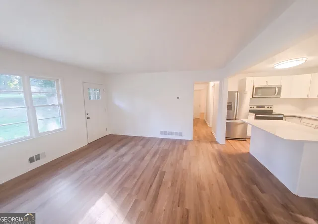 Photo 3 of Single family home for sale at 6489 N Sweetwater Rd, Lithia Springs, GA 30122 | MLS# 10849485 | Listing updated on 2026-10-03