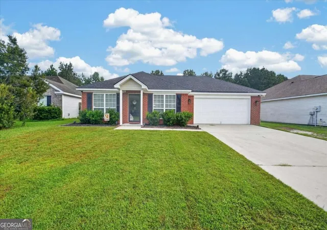 Photo 3 of Single family home for sale at 30 Bostwick Dr, Pooler, GA 31322 | MLS# 10852232 | Listing updated on 2026-10-08