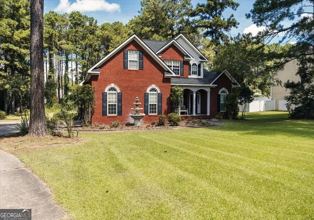 Photo 2 of Sale Pending at 136 Hidden Lakes Dr, Gray, GA 31032 | MLS# 10845021 | Listing updated on 2026-09-24
