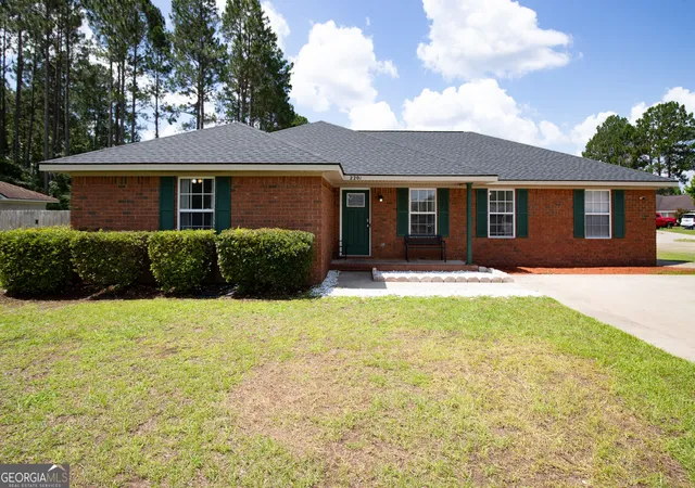 Photo 2 of Single family home for sale at 2201 Driftwood Ln, Hinesville, GA 31313 | MLS# 10875464 | Listing updated on 2026-10-28