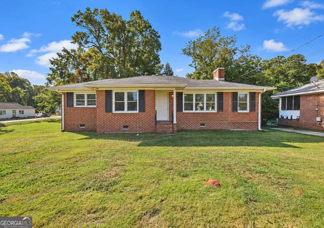 Photo 1 of Sale Pending at 317 E Broad St, Winder, GA 30680 | MLS# 10877324 | Listing updated on 2026-10-28