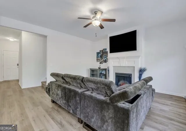 Photo 3 of Single family home for sale at 538 Brightleaf Cir, Hinesville, GA 31313 | MLS# 10837785 | Listing updated on 2026-09-15