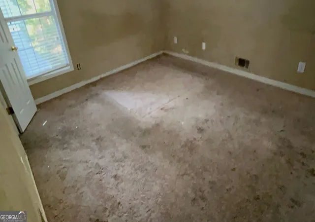Photo 3 of Single family home for sale at 3221 Summer Wood Cir, Snellville, GA 30039 | MLS# 10842848 | Listing updated on 2026-10-08