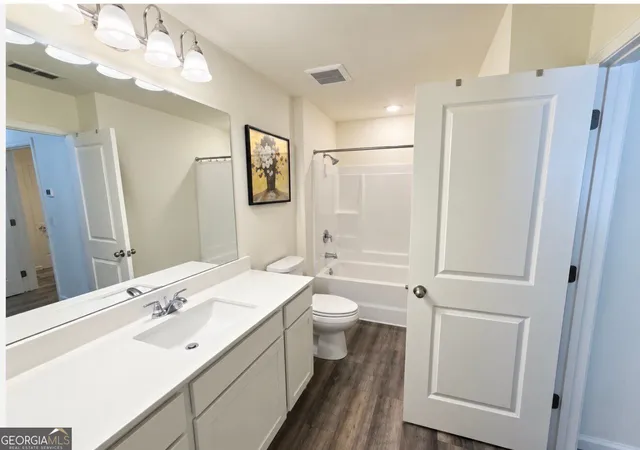 Photo 4 of Townhouse for sale at 518 Magnolia Cir, Palmetto, GA 30268 | MLS# 10847758 | Listing updated on 2026-10-02