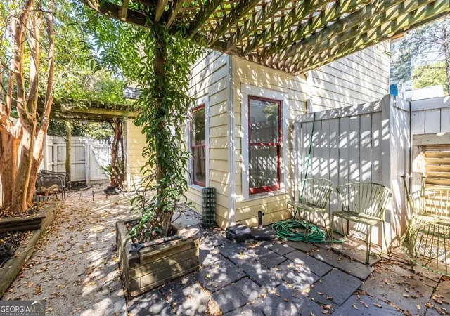 Photo 4 of Single family home for sale at 320 Glenwood Ave, Atlanta, GA 30312 | MLS# 10840065 | Listing updated on 2026-09-18