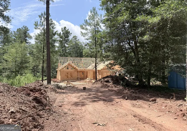 Photo 3 of Single family home for sale at 1044 Hornets Brg Dr, Elberton, GA 30635 | MLS# 10849277 | Listing updated on 2026-10-02