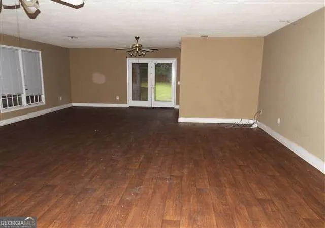 Photo 4 of Single family home for sale at 218 Thiess Branch Dr, Hinesville, GA 31313 | MLS# 10851994 | Listing updated on 2026-10-08