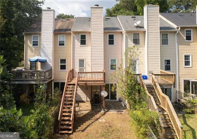Photo 2 of Townhouse for sale at 1002 Westfield Tr SE, Smyrna, GA 30082 | MLS# 10852707 | Listing updated on 2026-10-08
