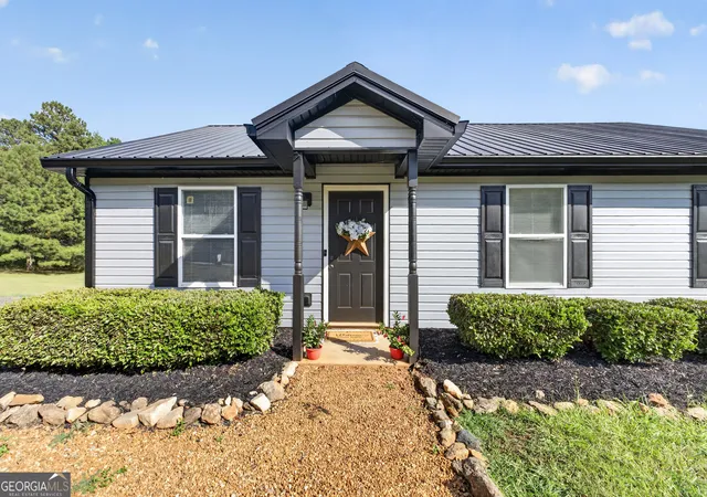 Photo 1 of Single family home for sale at 1300 Hill St, Comer, GA 30629 | MLS# 10821788 | Listing updated on 2026-09-10
