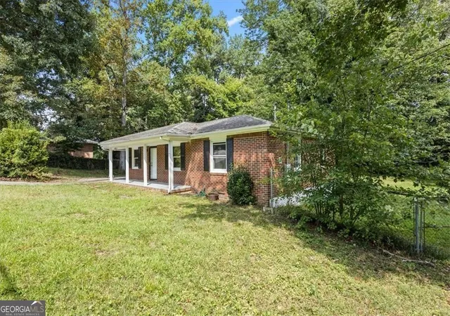 Photo 3 of Single family home for sale at 5003 White Blvd Sw, Mableton, GA 30126 | MLS# 10837332 | Listing updated on 2026-09-15