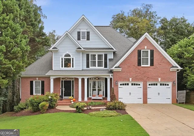 Photo 1 of Single family home for sale at 5425 Avonshire Ln, Cumming, GA 30040 | MLS# 10852501 | Listing updated on 2026-10-08