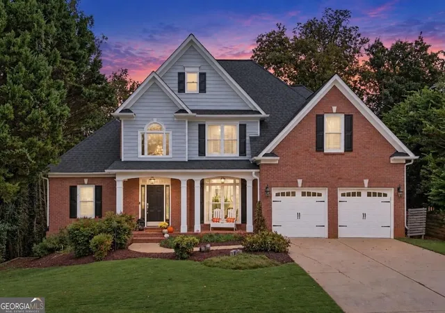 Photo 2 of Single family home for sale at 5425 Avonshire Ln, Cumming, GA 30040 | MLS# 10852501 | Listing updated on 2026-10-08