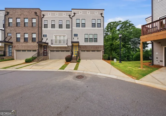 Photo 2 of Townhouse for sale at 2087 Holtz Ln, Atlanta, GA 30318 | MLS# 10756376 | Listing updated on 2026-09-04