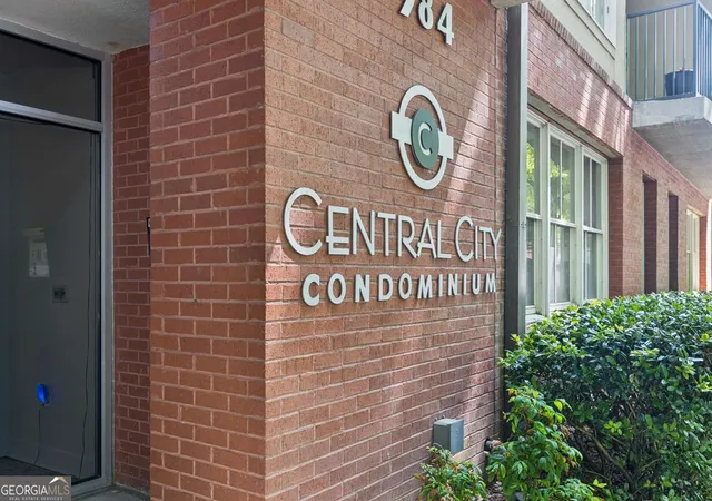 Photo 2 of Sale Pending at 384 Ralph Mcgill Blvd Ne #222, Atlanta, GA 30312 | MLS# 10754088 | Listing updated on 2026-10-07