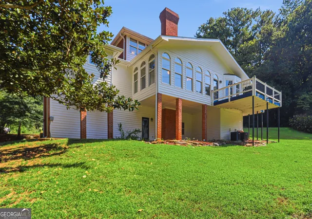 Photo 4 of Single family home for sale at 1102 Timber Glen Ct SW, Lilburn, GA 30047 | MLS# 10848617 | Listing updated on 2026-10-02