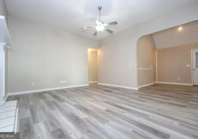 Photo 4 of Single family home for sale at 713 Gateway Dr, Bonaire, GA 31005 | MLS# 10880462 | Listing updated on 2026-10-28