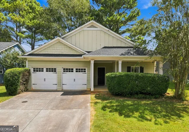 Photo 1 of Single family home for sale at 102 Mercer Ln, Cartersville, GA 30120 | MLS# 10844811 | Listing updated on 2026-09-14