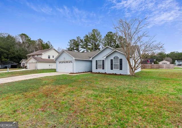 Photo 3 of Single family home for sale at 201 Foxwood Dr, Kingsland, GA 31548 | MLS# 10841099 | Listing updated on 2026-09-20