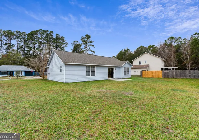 Photo 4 of Single family home for sale at 201 Foxwood Dr, Kingsland, GA 31548 | MLS# 10841099 | Listing updated on 2026-09-20