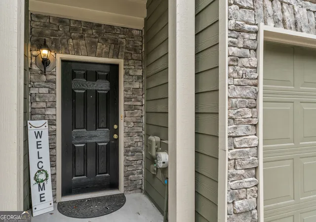 Photo 2 of Townhouse for sale at 3813 Augustine Pl, Rex, GA 30273 | MLS# 10837672 | Listing updated on 2026-09-10