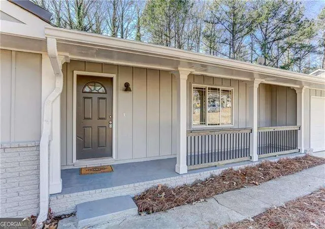 Photo 3 of Single family home for sale at 3064 Fern Valley Dr Sw, Marietta, GA 30008 | MLS# 10839056 | Listing updated on 2026-09-17