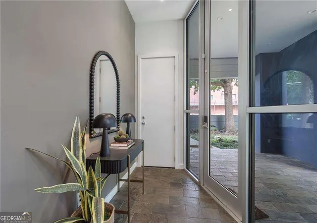 Photo 3 of Single family home for sale at 27 Cornelia St SE, Atlanta, GA 30312 | MLS# 10872430 | Listing updated on 2026-10-28