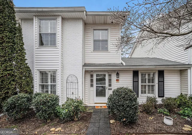 Photo 2 of Condo for sale at 1434 Hampton Glen Ct, Decatur, GA 30033 | MLS# 10835644 | Listing updated on 2026-09-25