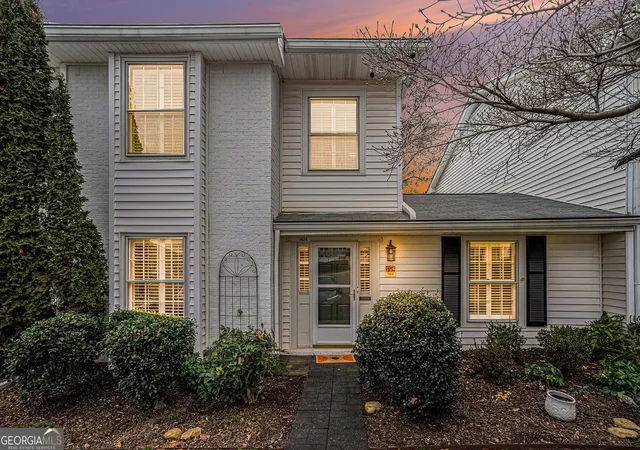 Listing Photo 4 - Condo for sale in building located at 1434 Hampton Gln Ct, Decatur, GA 30033