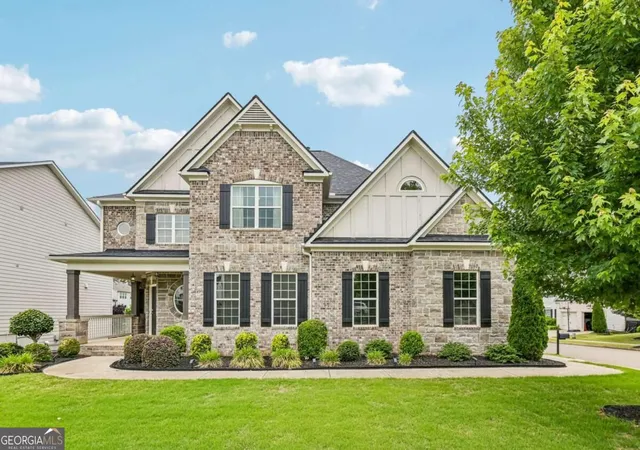 Photo 1 of Single family home for sale at 129 Edinburgh Dr, Canton, GA 30115 | MLS# 10852130 | Listing updated on 2026-09-24