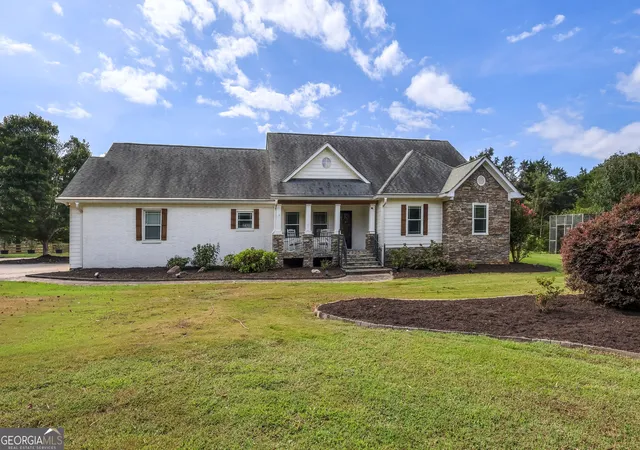 Photo 1 of Single family home for sale at 3112 Highway 81 E, Mcdonough, GA 30252 | MLS# 10845166 | Listing updated on 2026-10-05