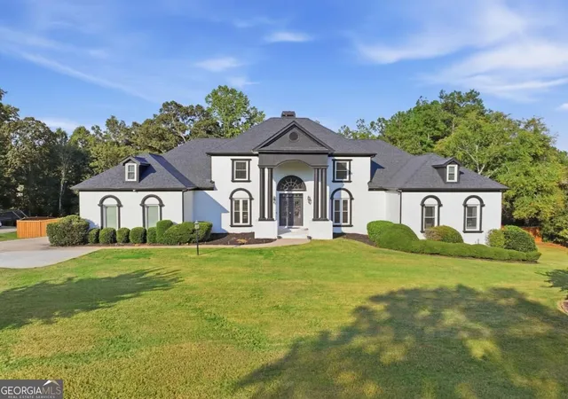 Single family home for sale at 230 Bayberry Run, Fayetteville, GA 30214 | MLS# 10850316