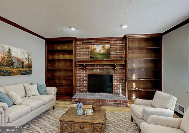 Photo 3 of Single family home for sale at 185 Deer Forest Trl, Fayetteville, GA 30214 | MLS# 10801578 | Listing updated on 2026-09-15