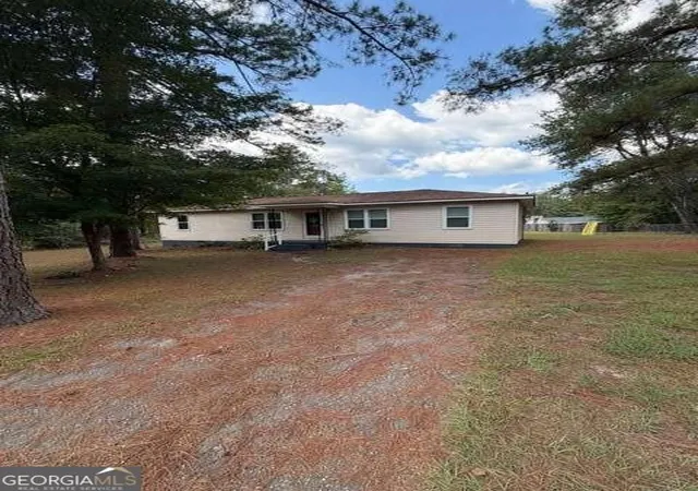 Photo 2 of Single family home for sale at 99 Hill Ln, Sandersville, GA 31082 | MLS# 10850492 | Listing updated on 2026-10-10