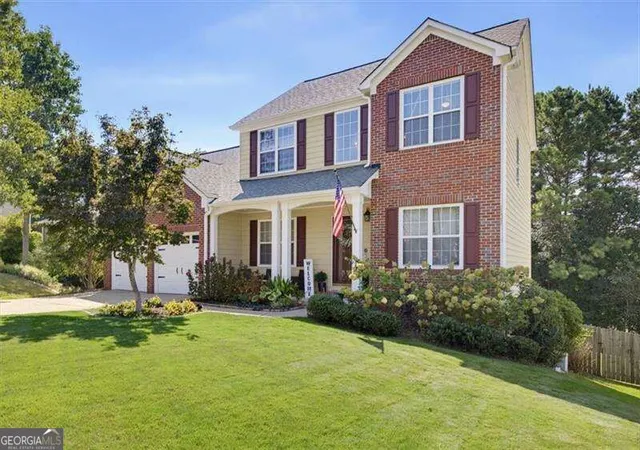 Photo 2 of Single family home for sale at 3975 Pocono Way Nw, Marietta, GA 30064 | MLS# 10839374 | Listing updated on 2026-09-17