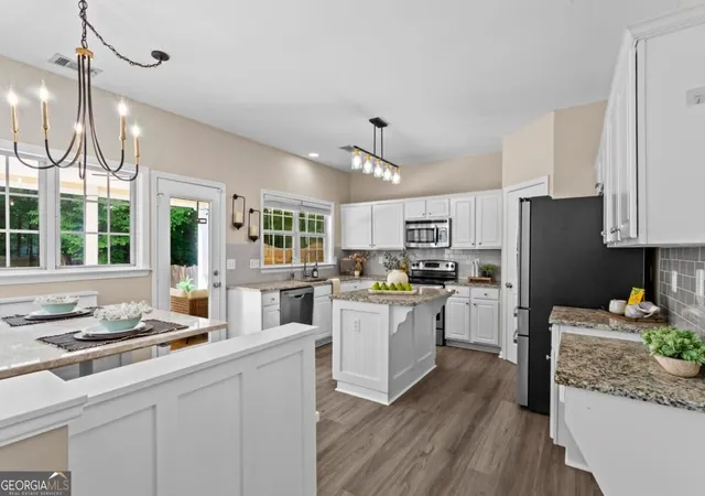Photo 3 of Single family home for sale at 2873 Donamire Ln Nw, Kennesaw, GA 30144 | MLS# 10848171 | Listing updated on 2026-09-18
