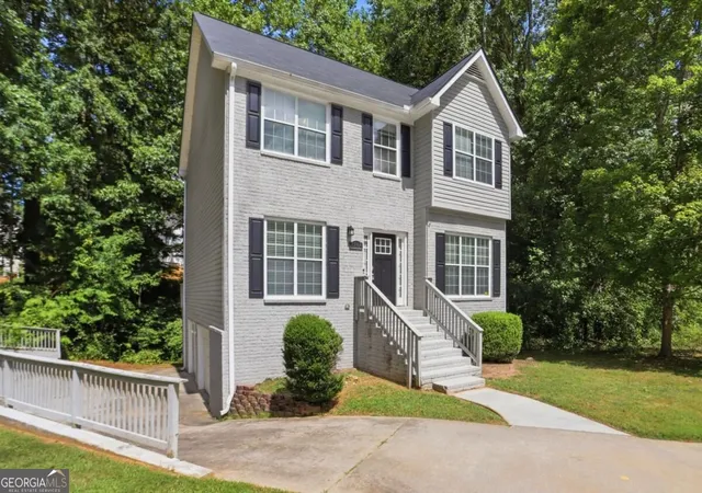 Photo 3 of Single family home for sale at 7144 Stonebrook Cir, Lithonia, GA 30058 | MLS# 10844363 | Listing updated on 2026-09-25