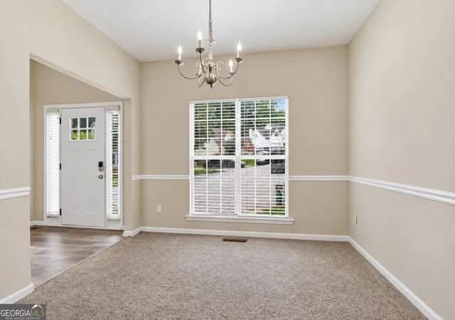 Photo 3 of Single family home for sale at 7144 Stonebrook Cir, Lithonia, GA 30058 | MLS# 10844363 | Listing updated on 2026-09-25
