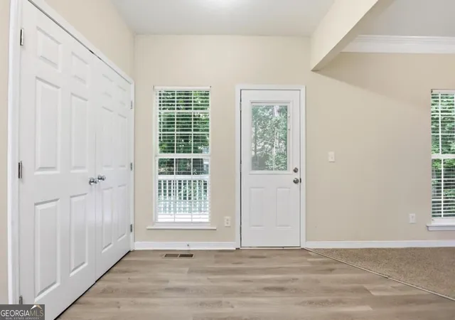 Photo 4 of Single family home for sale at 7144 Stonebrook Cir, Lithonia, GA 30058 | MLS# 10844363 | Listing updated on 2026-09-25