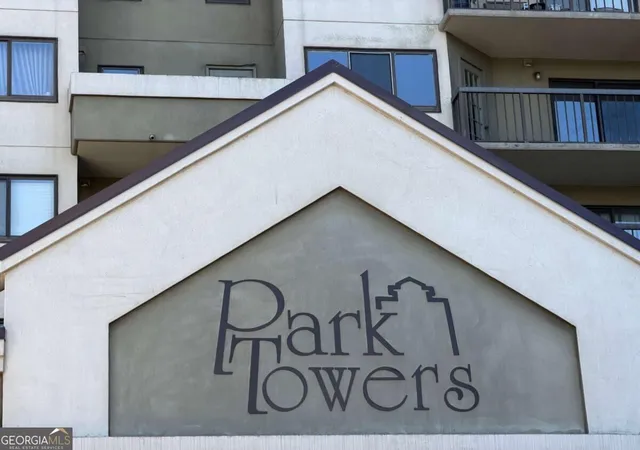 Listing Photo 1 - Condo for sale in building located at 799 Hammond Dr, Sandy Springs, GA 30328 - Unit #117