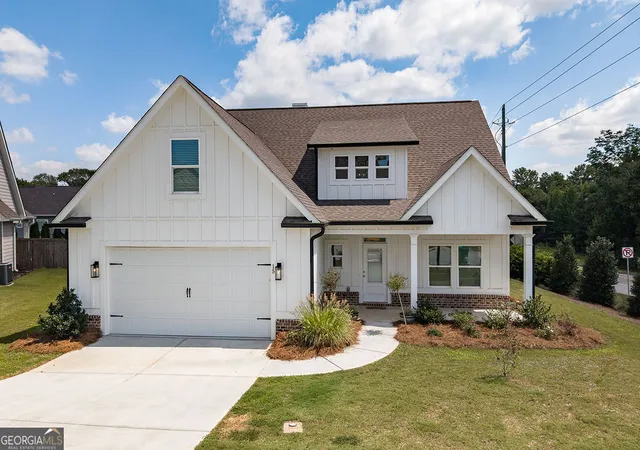 Photo 1 of Single family home for sale at 15 Richmond Dr, Statham, GA 30666 | MLS# 10840832 | Listing updated on 2026-09-08