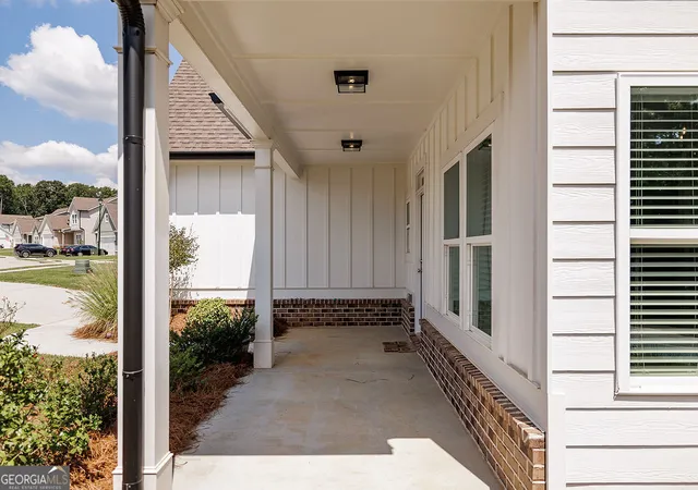 Photo 3 of Single family home for sale at 15 Richmond Dr, Statham, GA 30666 | MLS# 10840832 | Listing updated on 2026-09-08