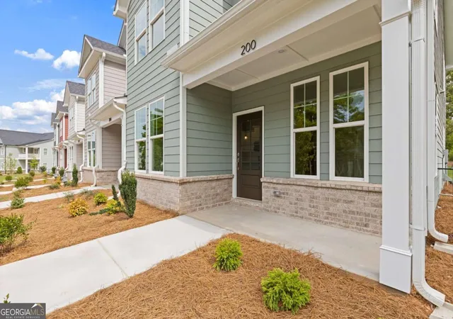 Photo 2 of Townhouse for sale at 389 Summerville Ln #7, Athens, GA 30606 | MLS# 10827375 | Listing updated on 2026-09-24