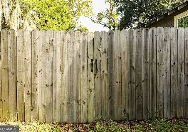 Photo 3 of Single family home for sale at 26 W 54th Street, Savannah, GA 31405 | MLS# 10846033 | Listing updated on 2026-10-02