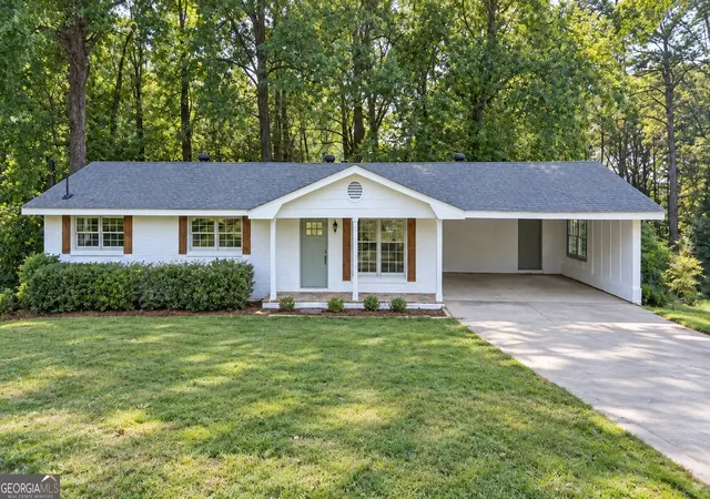 Single family home for sale at 6356 Fitzgerald Ln, Austell, GA 30168 | MLS# 10816167