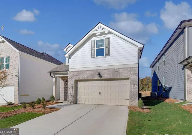 Photo 2 of Single family home for sale at 322 Bedford Tr, Conyers, GA 30094 | MLS# 10846516 | Listing updated on 2026-09-16