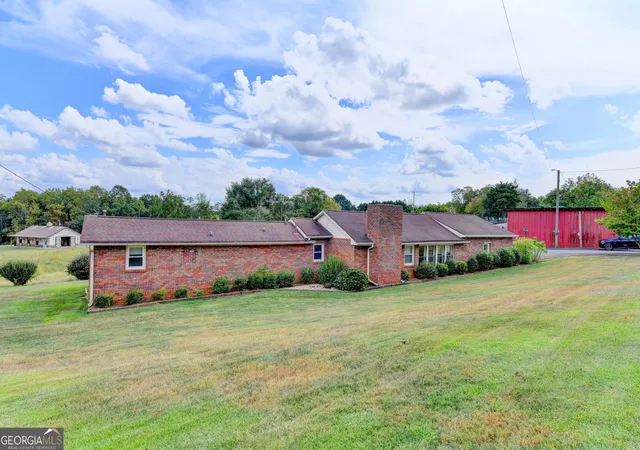 Photo 2 of Single family home for sale at 920 Hester Dr, Cumming, GA 30028 | MLS# 10845735 | Listing updated on 2026-09-28